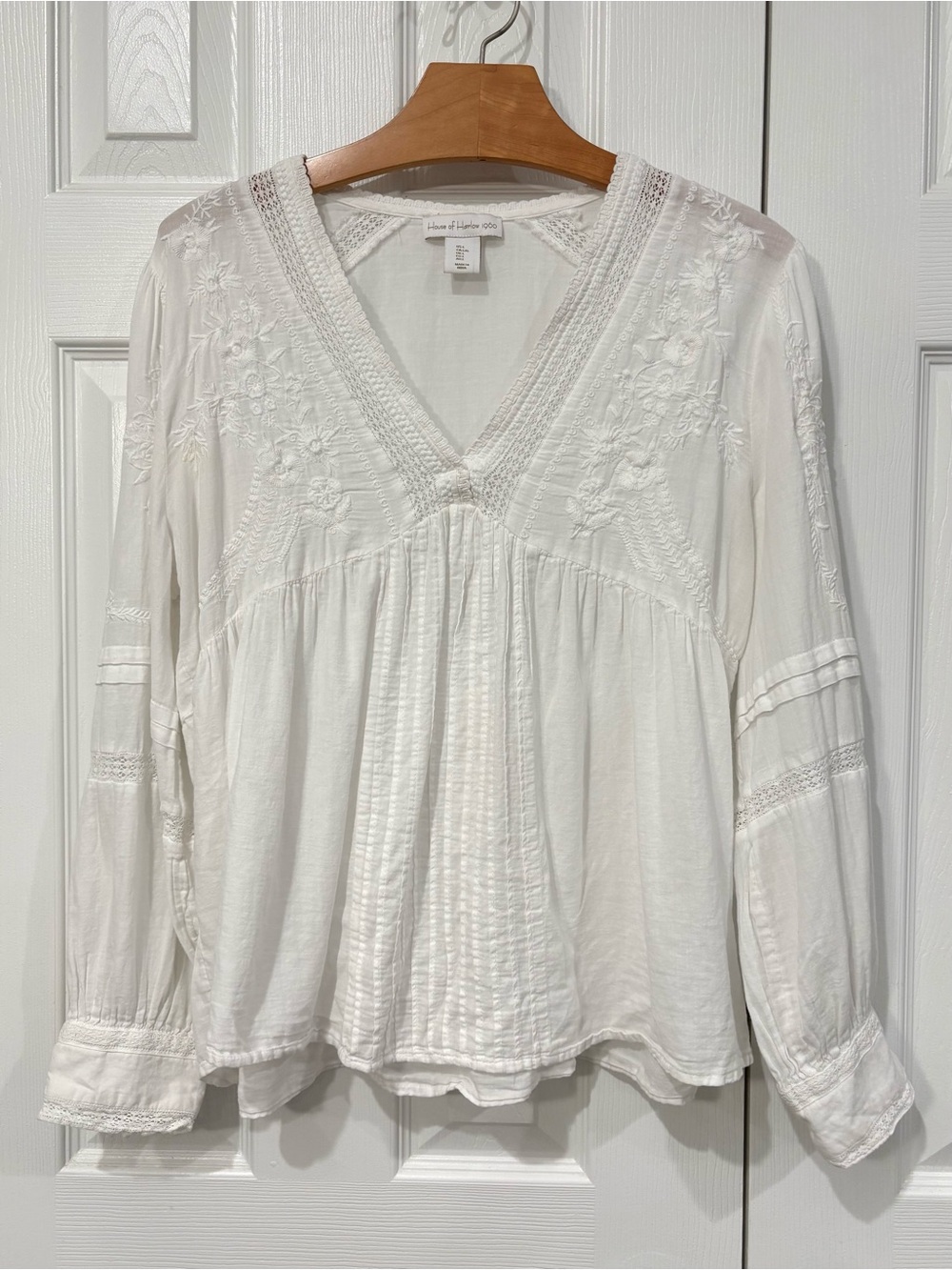 White Embroidered Boho Blouse House of Harlow 1960 Large